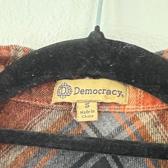 Plaid Button-Up Jacket - Picture 3 of 3